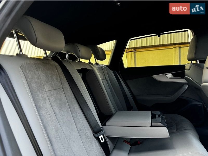 Универсал Audi A4 2020 в Киеве