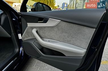 Универсал Audi A4 2020 в Киеве