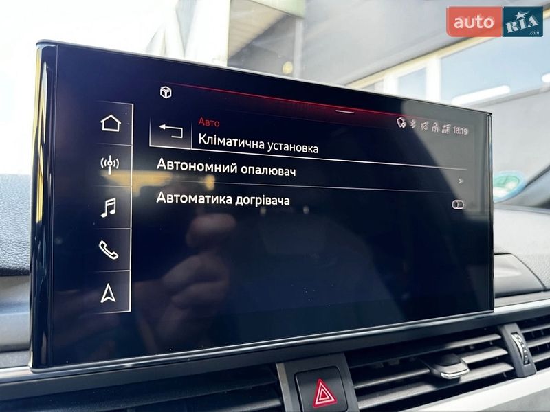 Универсал Audi A4 2020 в Киеве