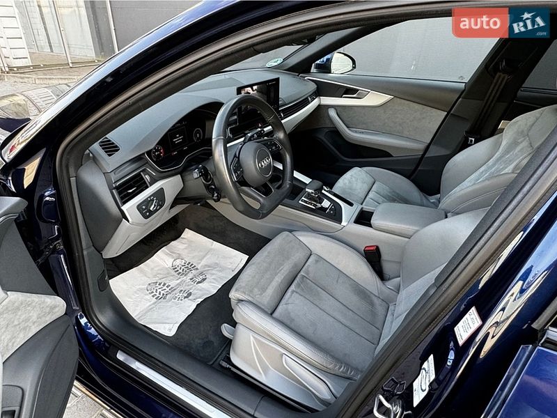 Универсал Audi A4 2020 в Киеве