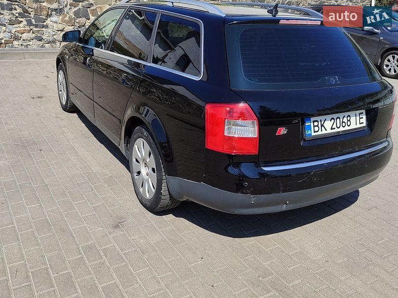 Универсал Audi A4 2001 в Ровно