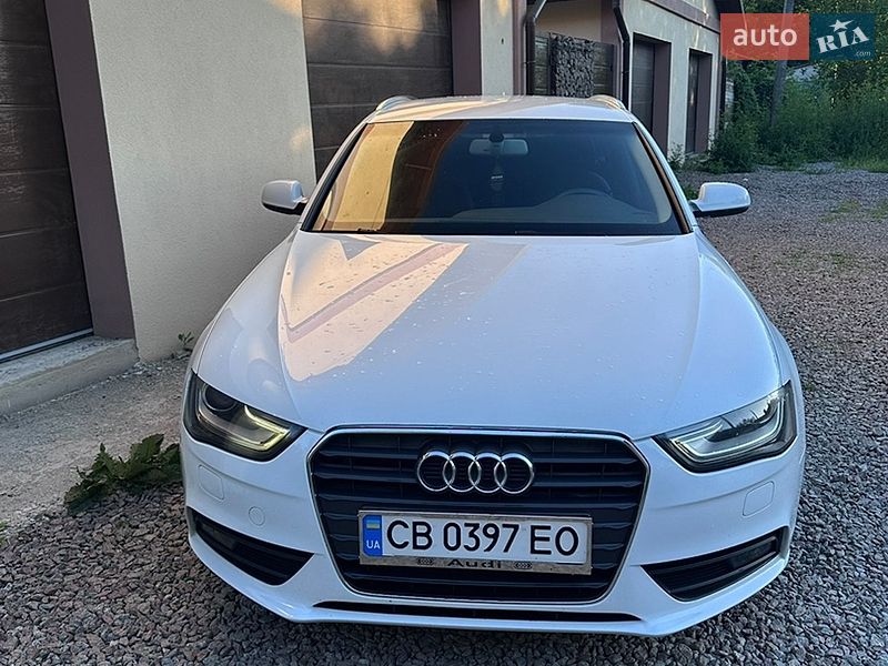 Универсал Audi A4 2012 в Киеве