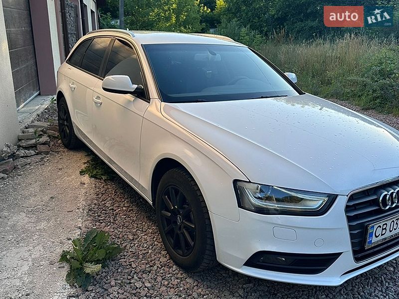 Универсал Audi A4 2012 в Киеве