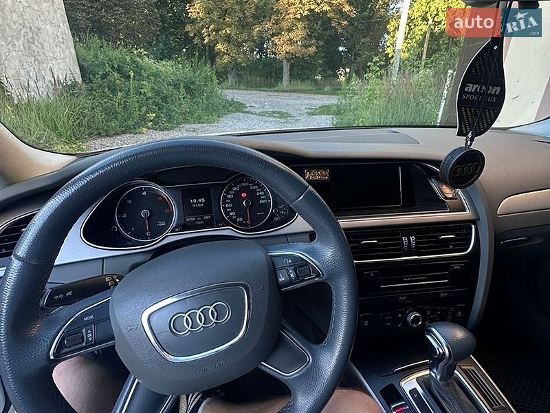 Универсал Audi A4 2012 в Киеве