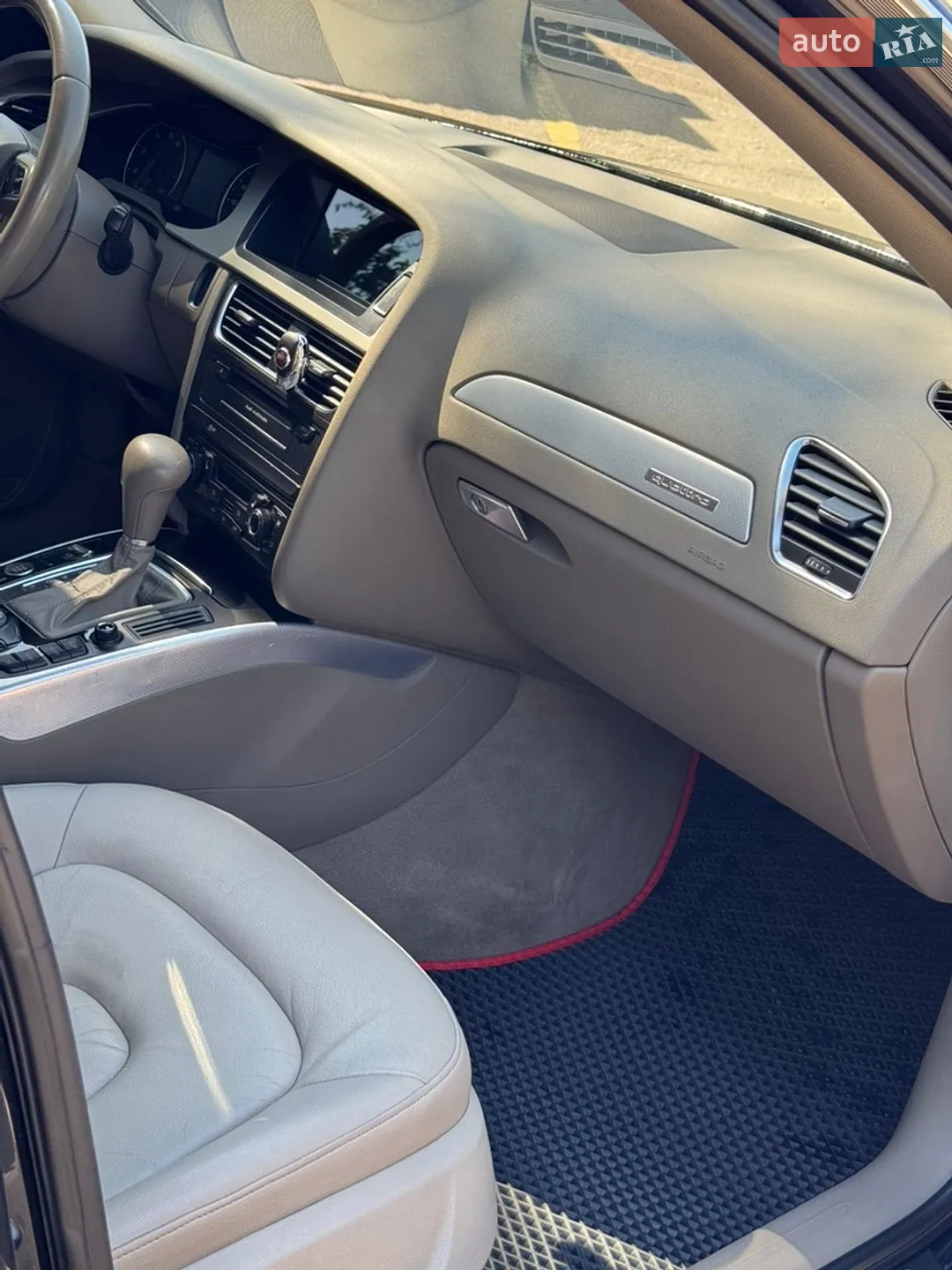 2011 Audi A4 - мініатюра 25