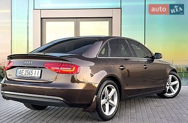 Седан Audi A4 2013 в Днепре