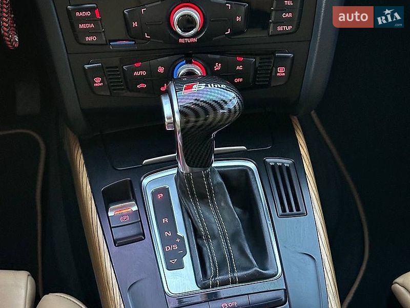 Седан Audi A4 2013 в Днепре
