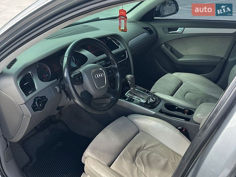 Седан Audi A4 2008 в Звягелі
