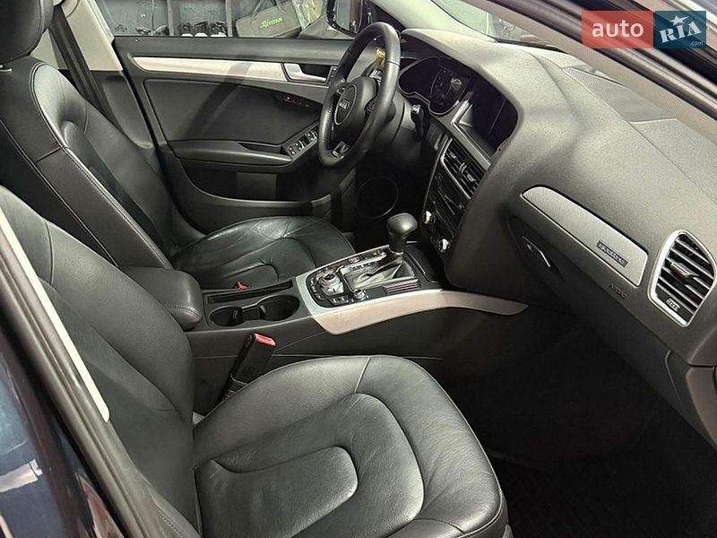 Седан Audi A4 2014 в Києві