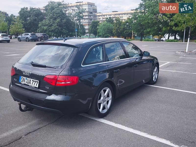 Универсал Audi A4 2011 в Киеве