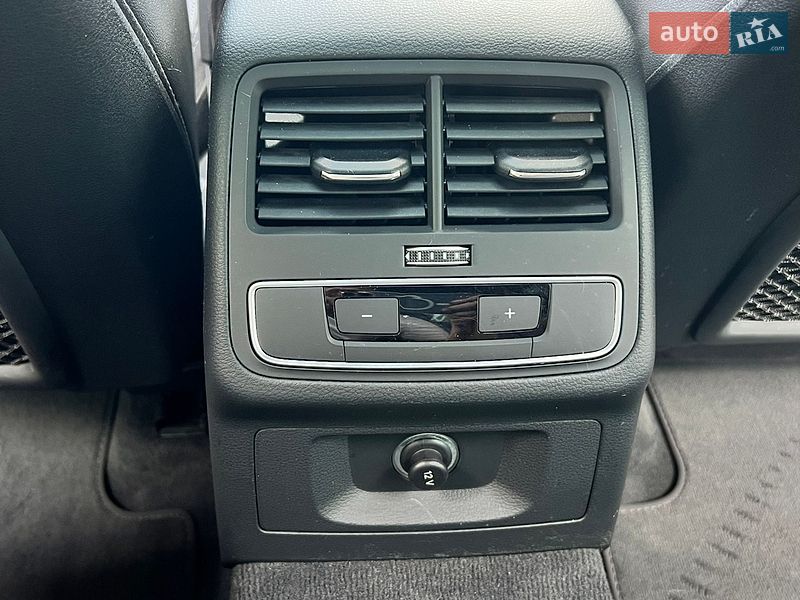 Седан Audi A4 2020 в Харькове