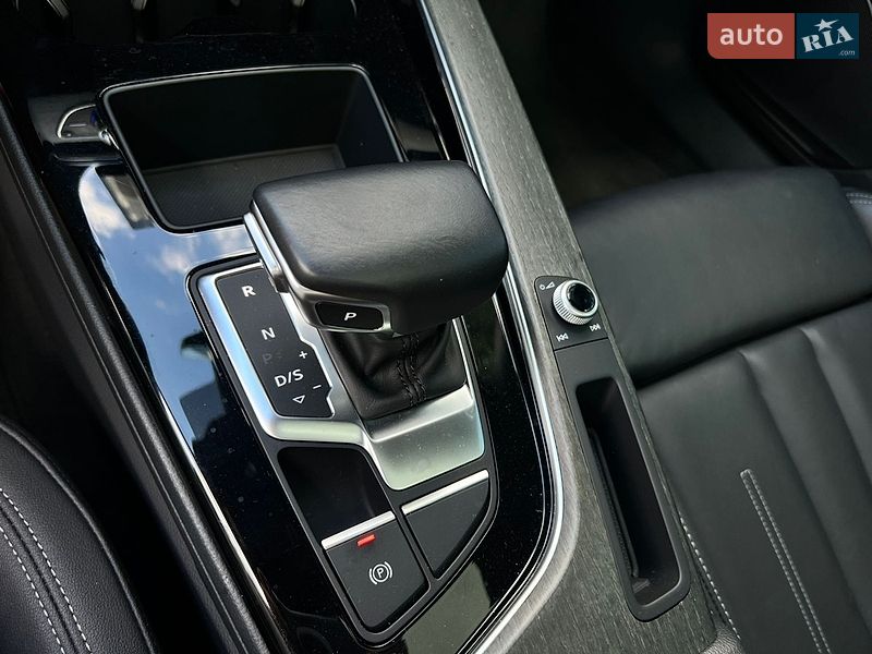 Седан Audi A4 2020 в Харькове