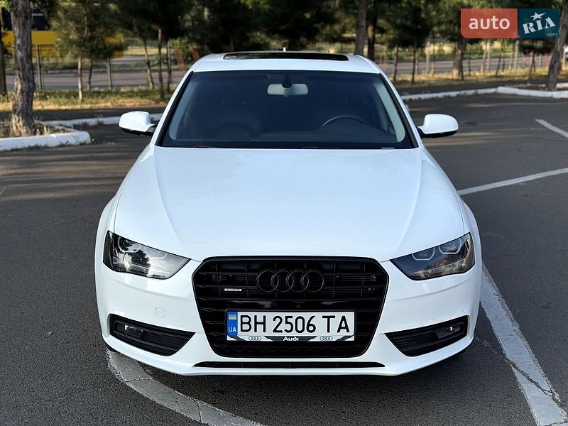 Седан Audi A4 2012 в Одесі