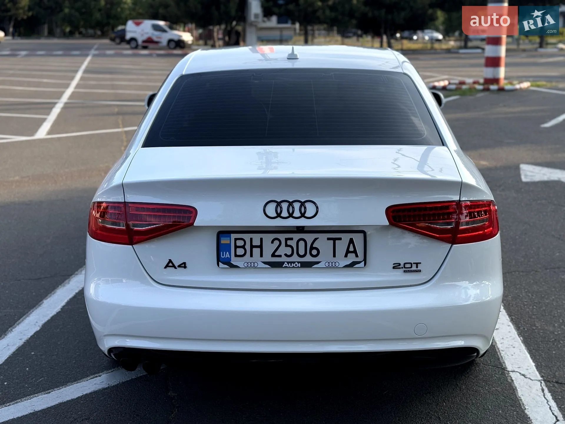 2012 Audi A4 - мініатюра 8