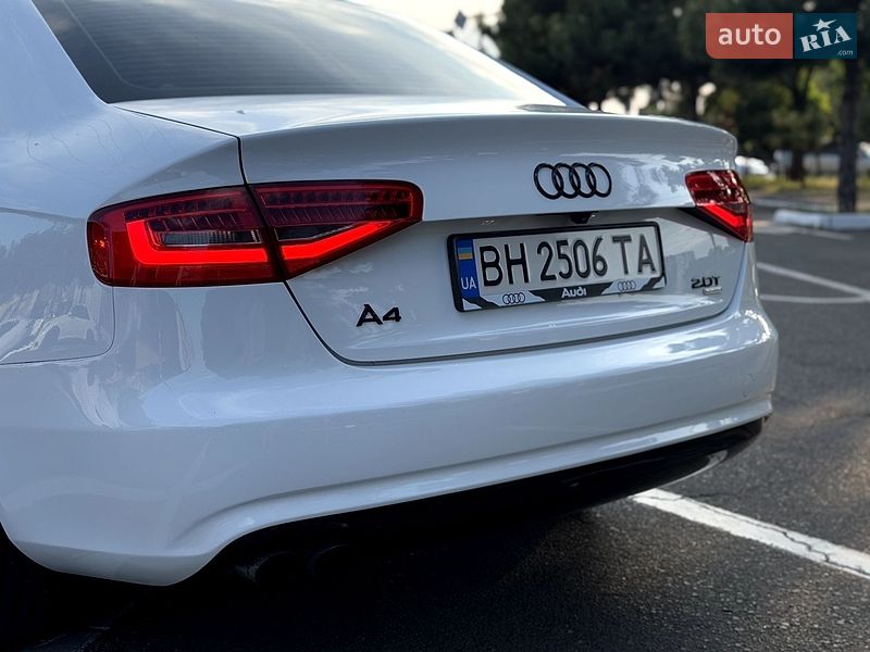 Седан Audi A4 2012 в Одесі