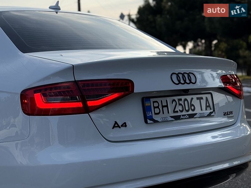 Седан Audi A4 2012 в Одесі
