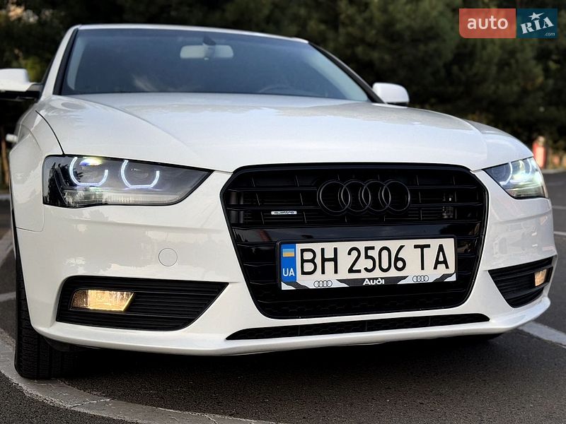 Седан Audi A4 2012 в Одесі