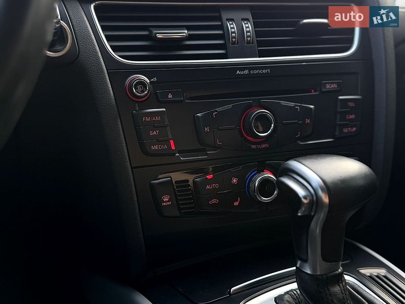 Седан Audi A4 2012 в Одесі