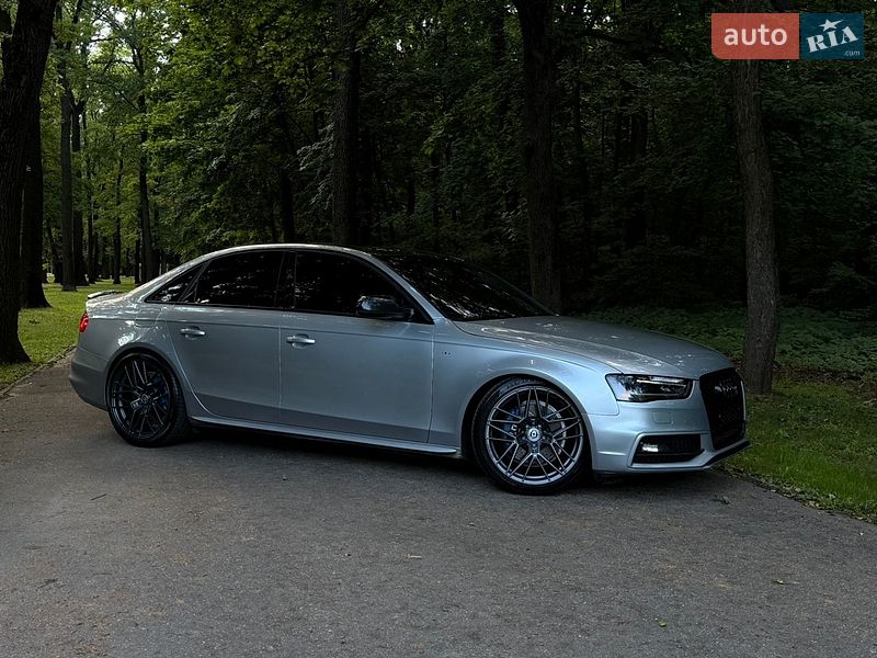 Седан Audi A4 2015 в Харкові