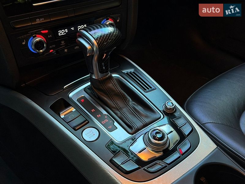 Седан Audi A4 2015 в Харкові