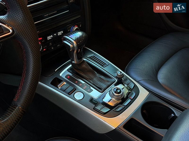 Седан Audi A4 2015 в Харкові