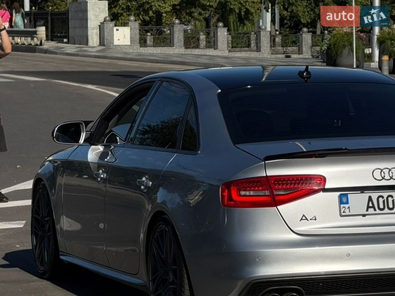 Седан Audi A4 2015 в Харкові