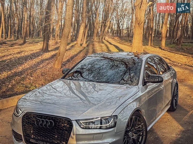 Седан Audi A4 2015 в Харкові