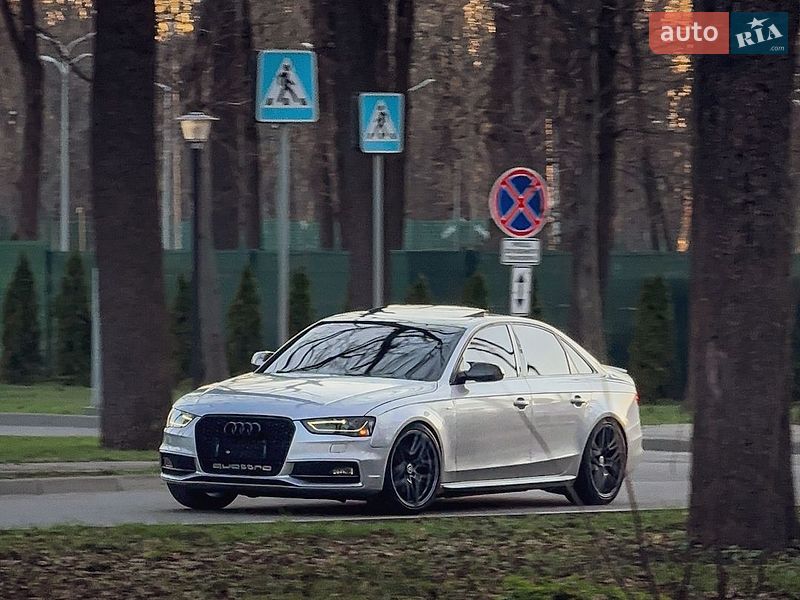 Седан Audi A4 2015 в Харкові