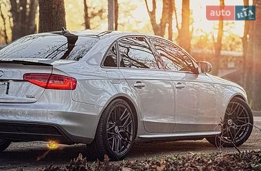 Седан Audi A4 2015 в Харкові
