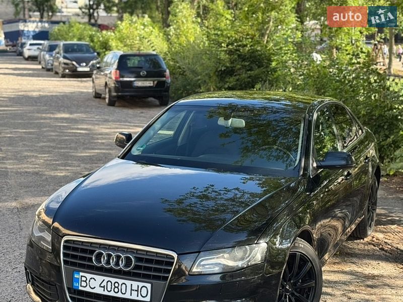 Седан Audi A4 2010 в Львові