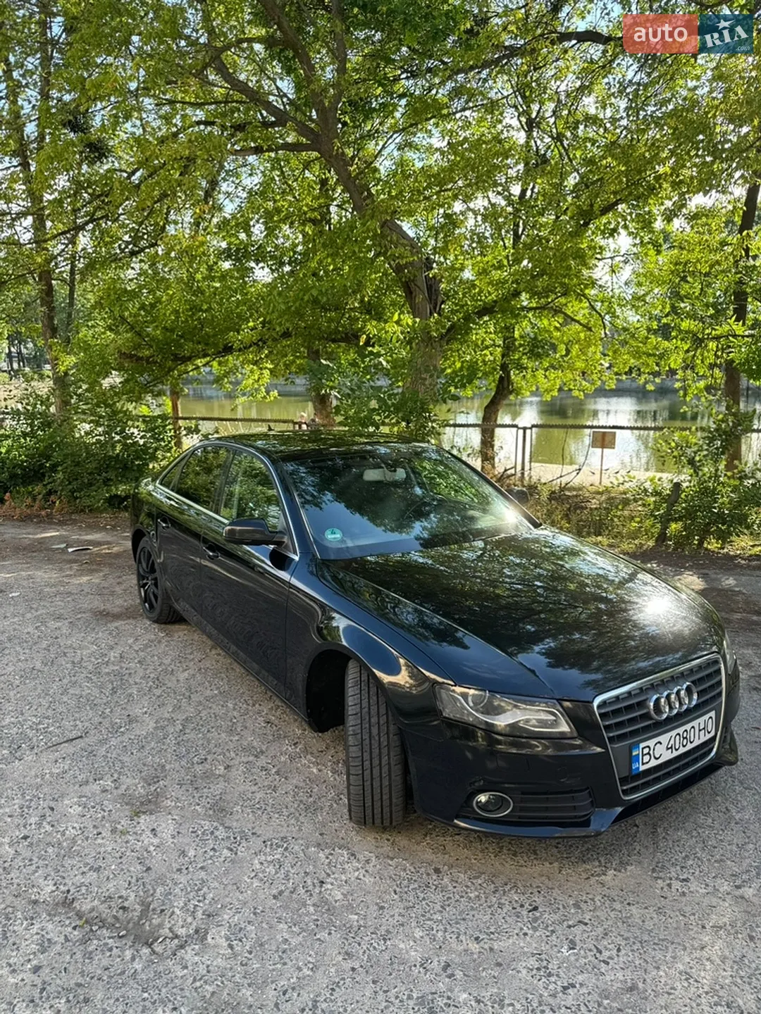 2010 Audi A4 - мініатюра 5