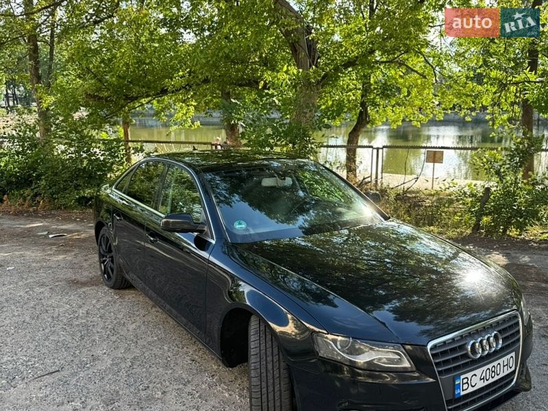 Седан Audi A4 2010 в Львові