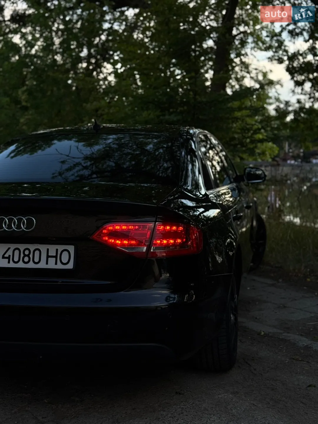 2010 Audi A4 - мініатюра 9