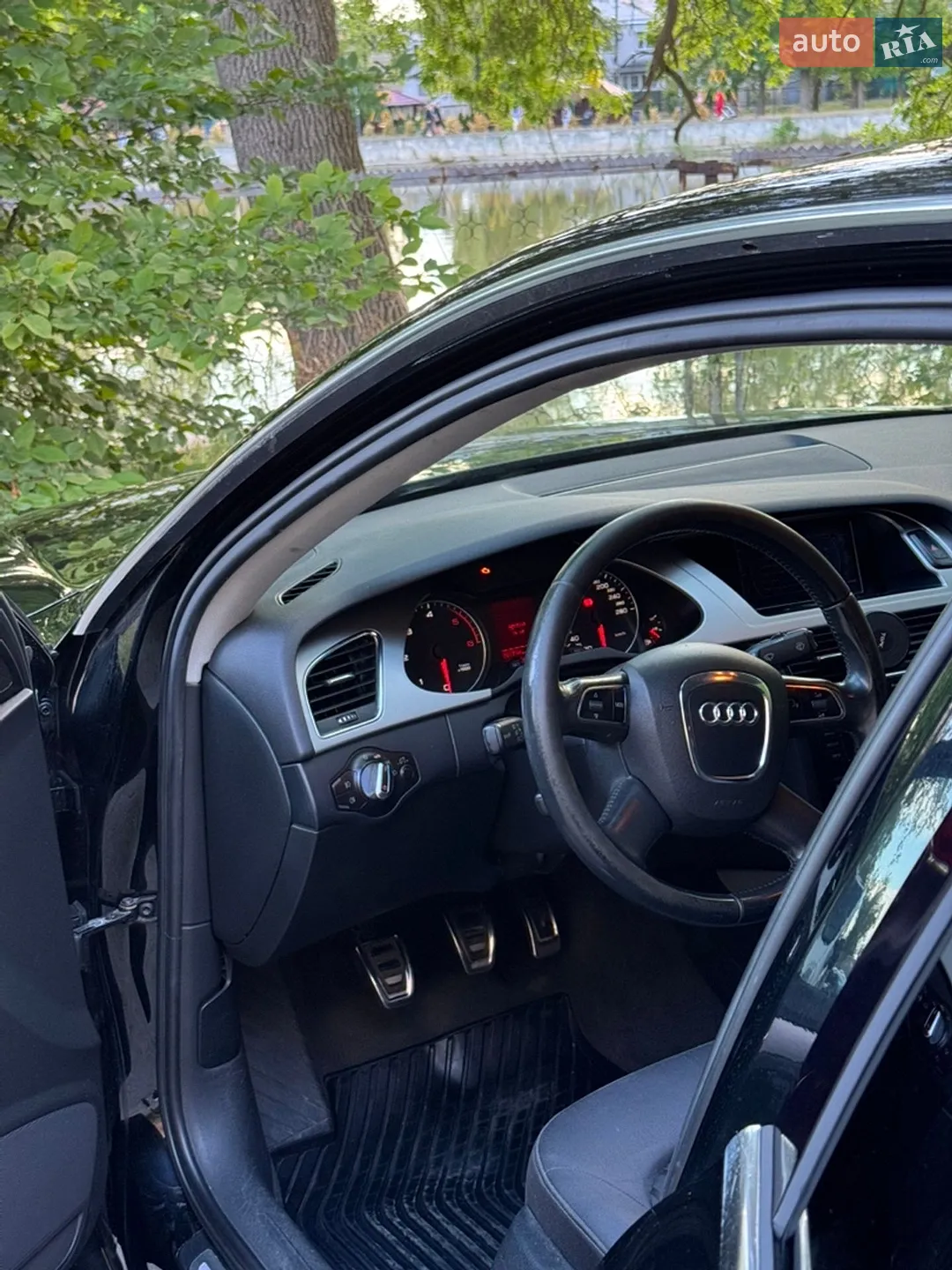 2010 Audi A4 - мініатюра 20