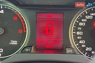 Седан Audi A4 2010 в Львові