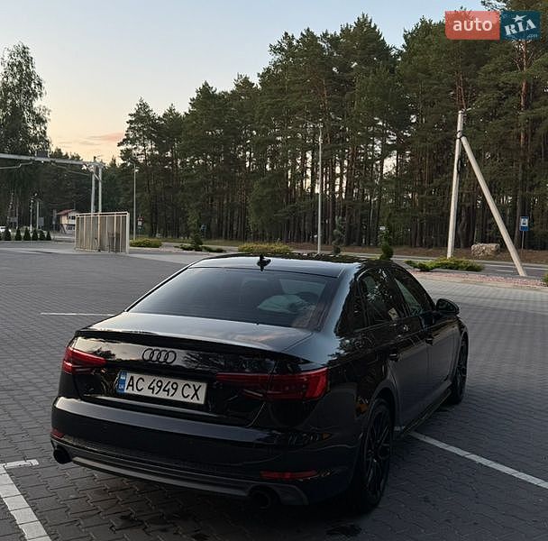 Седан Audi A4 2017 в Луцке