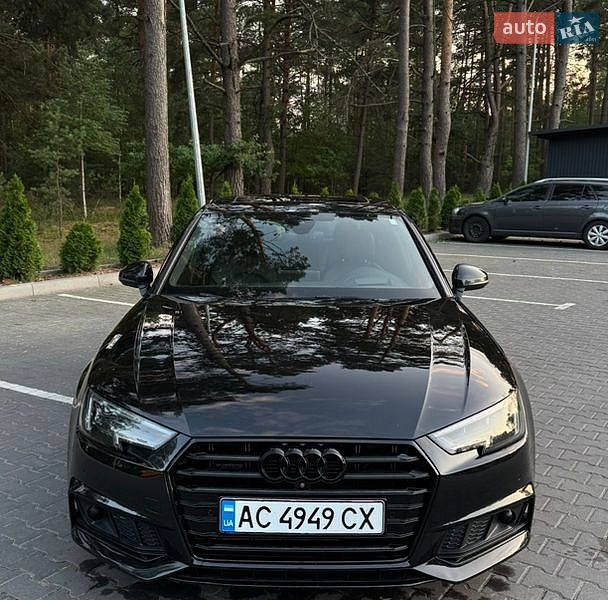 Седан Audi A4 2017 в Луцке