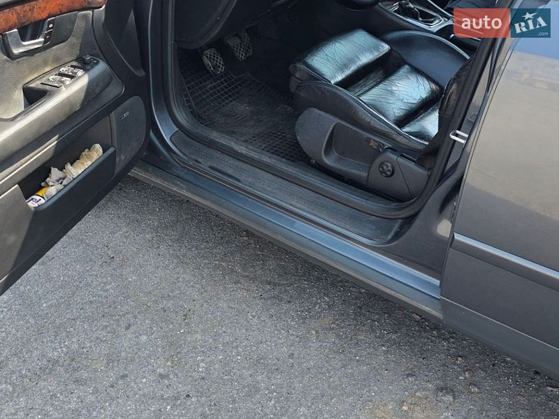 Седан Audi A4 2001 в Запорожье