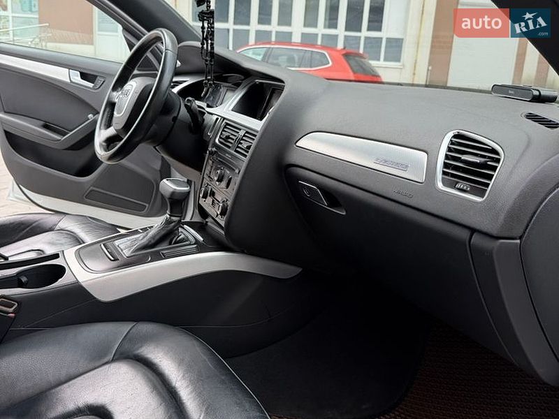Седан Audi A4 2011 в Тернополі