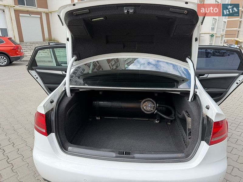 Седан Audi A4 2011 в Тернополі