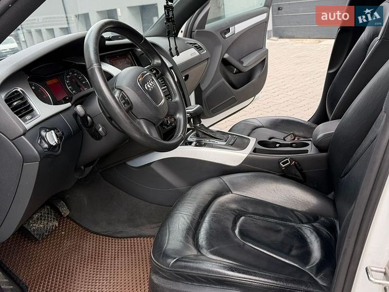 Седан Audi A4 2011 в Тернополі
