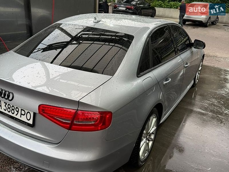 Седан Audi A4 2015 в Киеве