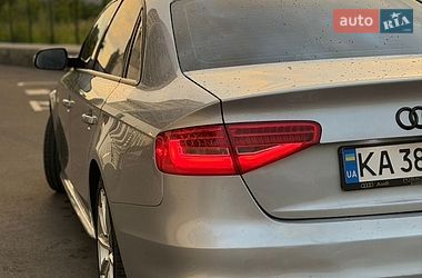 Седан Audi A4 2015 в Киеве