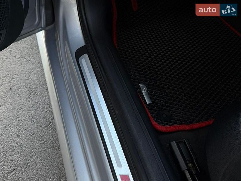 Седан Audi A4 2015 в Киеве