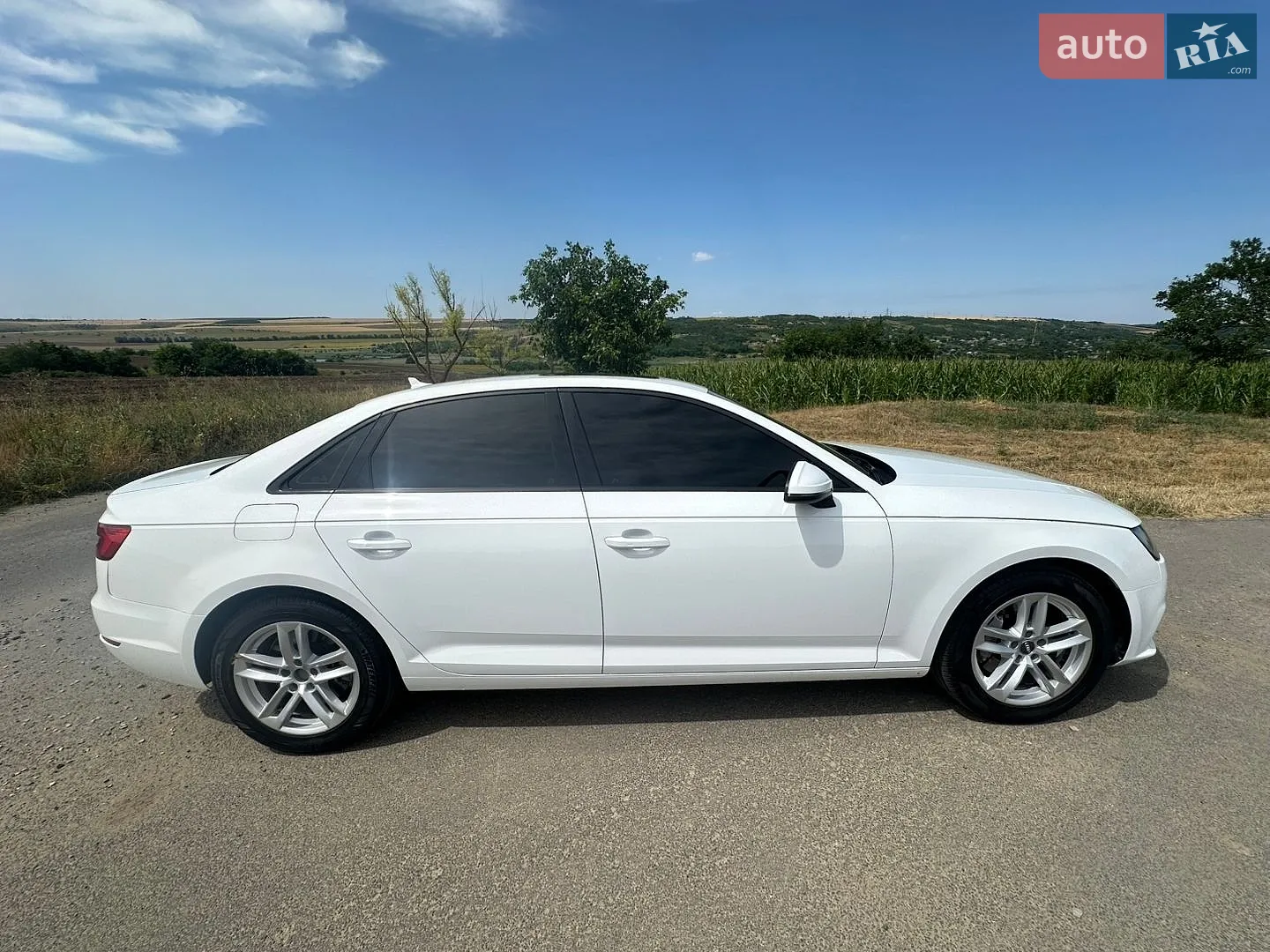 2017 Audi A4 - мініатюра 12