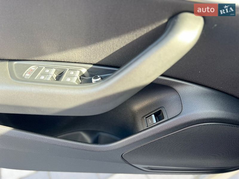Універсал Audi A4 2017 в Львові фото 36 Універсал Audi A4 2017 в Львові
