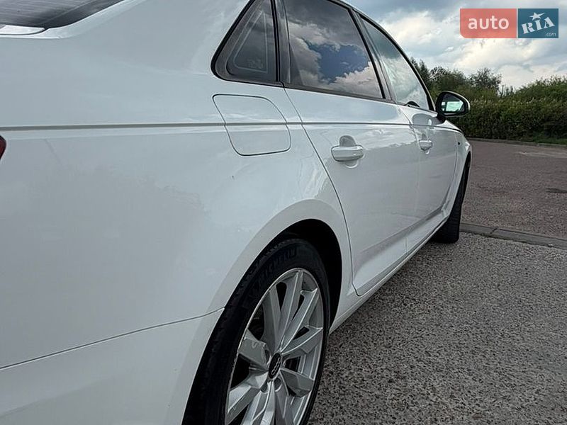 Седан Audi A4 2017 в Дрогобичі