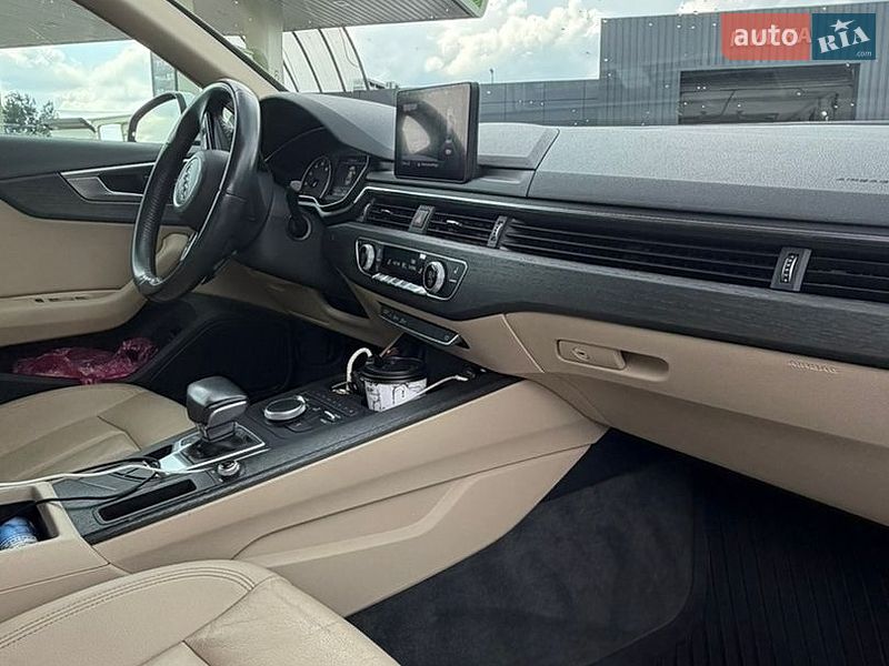 Седан Audi A4 2017 в Дрогобичі