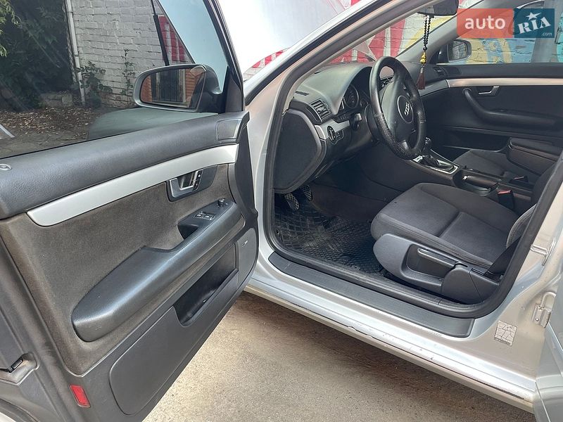 Седан Audi A4 2001 в Сумах