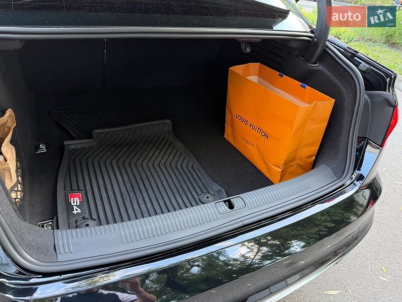 Седан Audi A4 2023 в Кривом Роге фото 30 Седан Audi A4 2023 в Кривом Роге